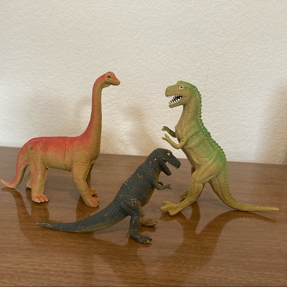 Vintage Dino Toy Set - Picture 2 of 4